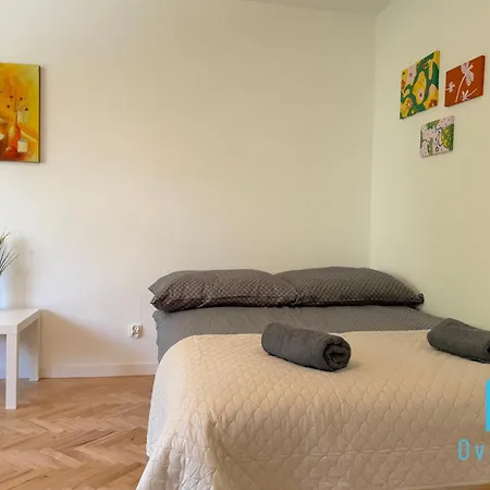 Orange 2 Minutes To Center & Seaside * Γκντίνια
