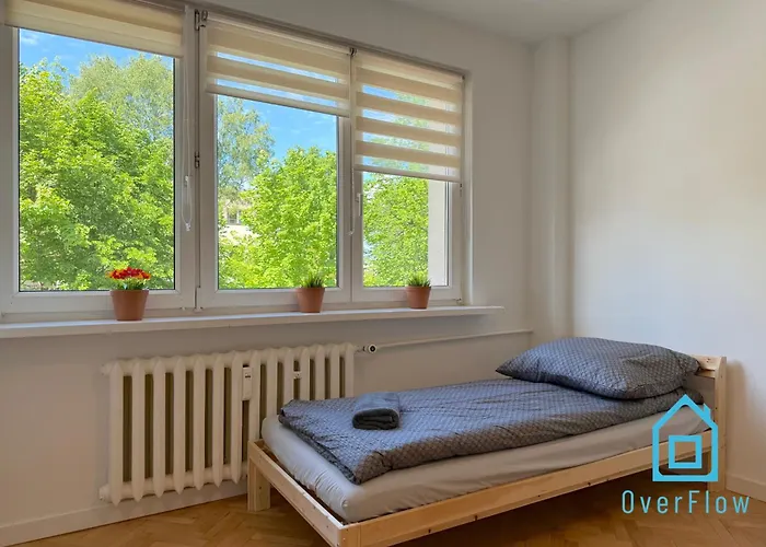 ホームステイ Orange 2 Minutes To Center & Seaside